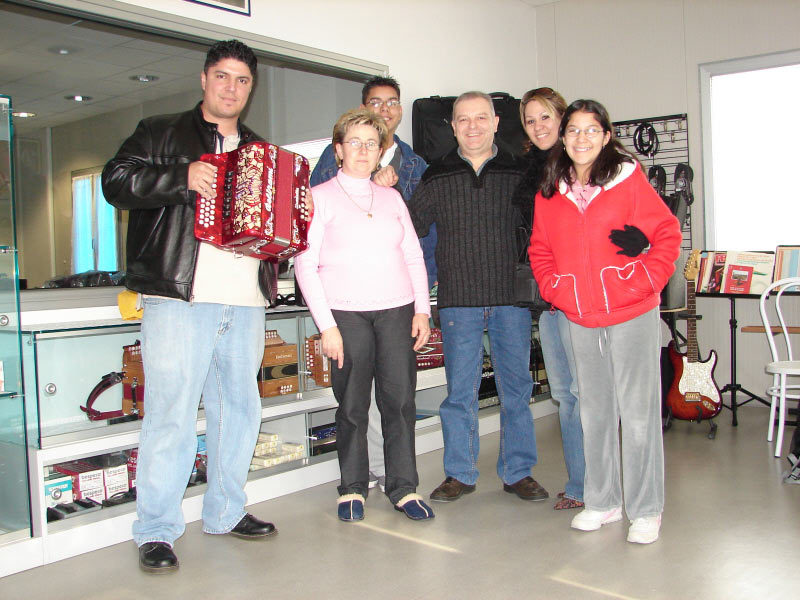 Album: Visita Karlos Novembre 2005 - Descrizione: da sinistra: Karlos,Ivana,Angel,il sottoscritto,Emily e Feliziti.